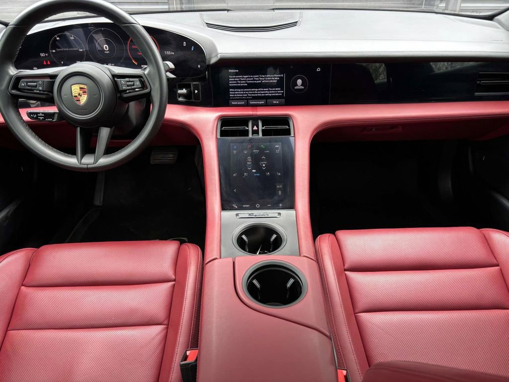 Used 2022 Porsche Taycan image 18