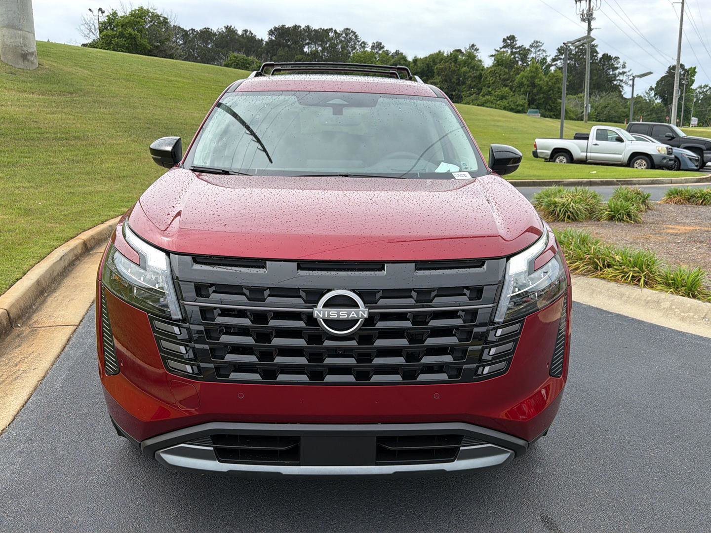 New 2026 Nissan Pathfinder Platinum w/ Cargo Package FWD image 9