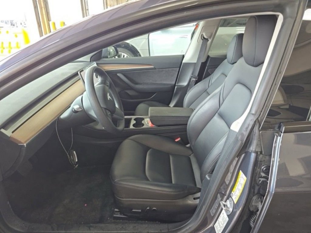 Used 2023 Tesla Model 3 Standard Range RWD image 8