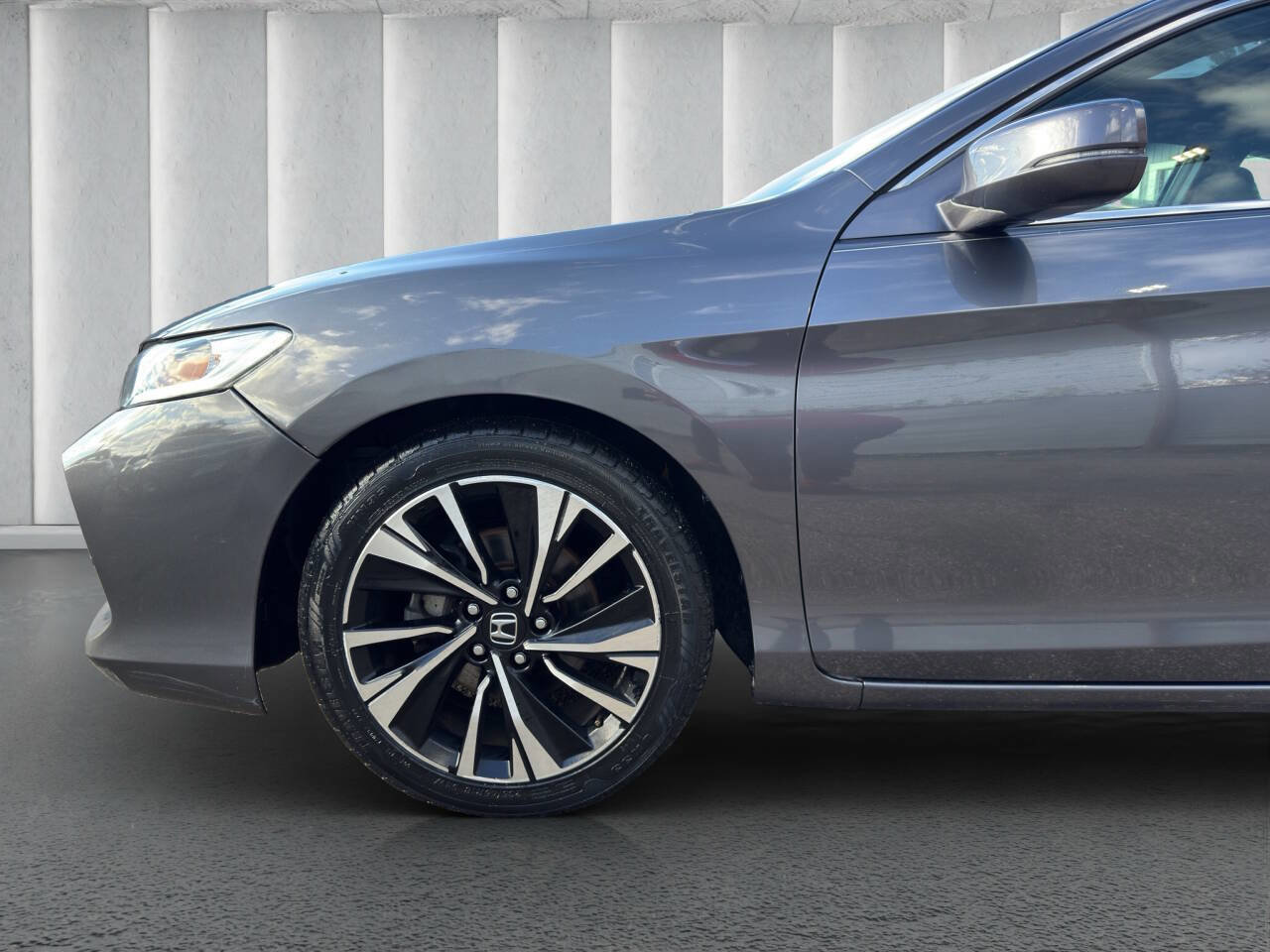 Used 2017 Honda Accord EX image 18