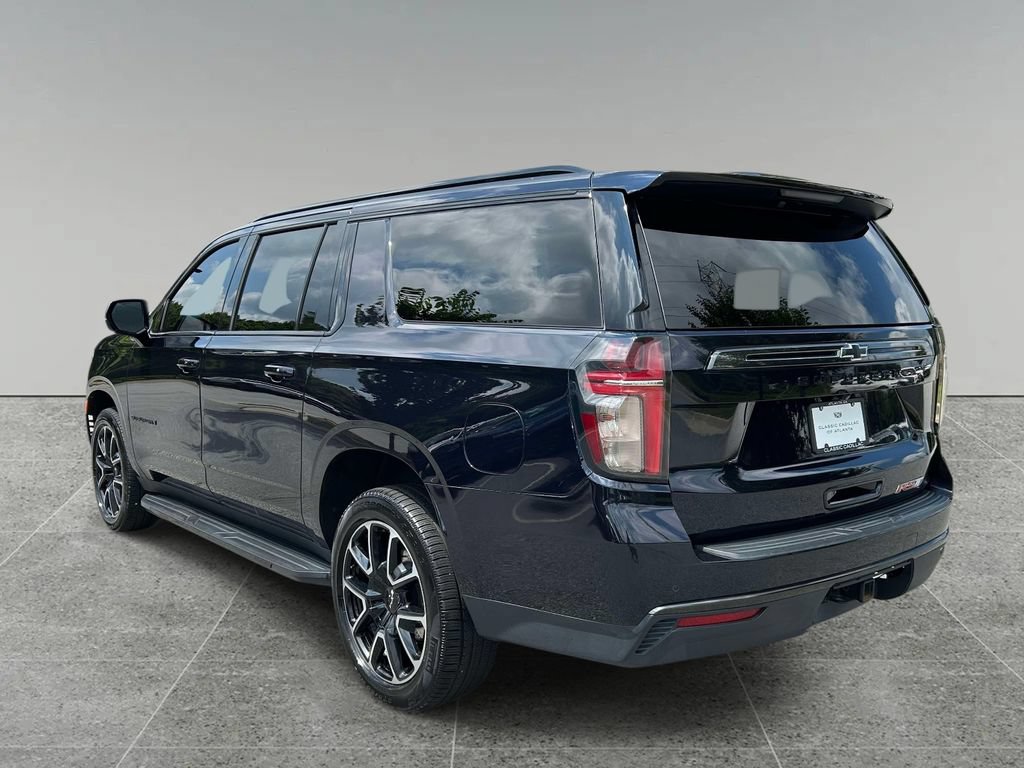Used 2021 Chevrolet Suburban RST w/ Luxury Package RWD image 3