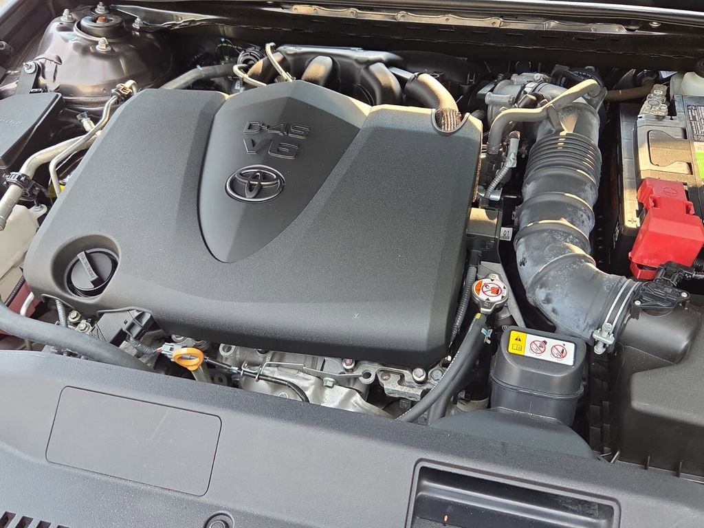 Used 2021 Toyota Camry XSE FWD image 10