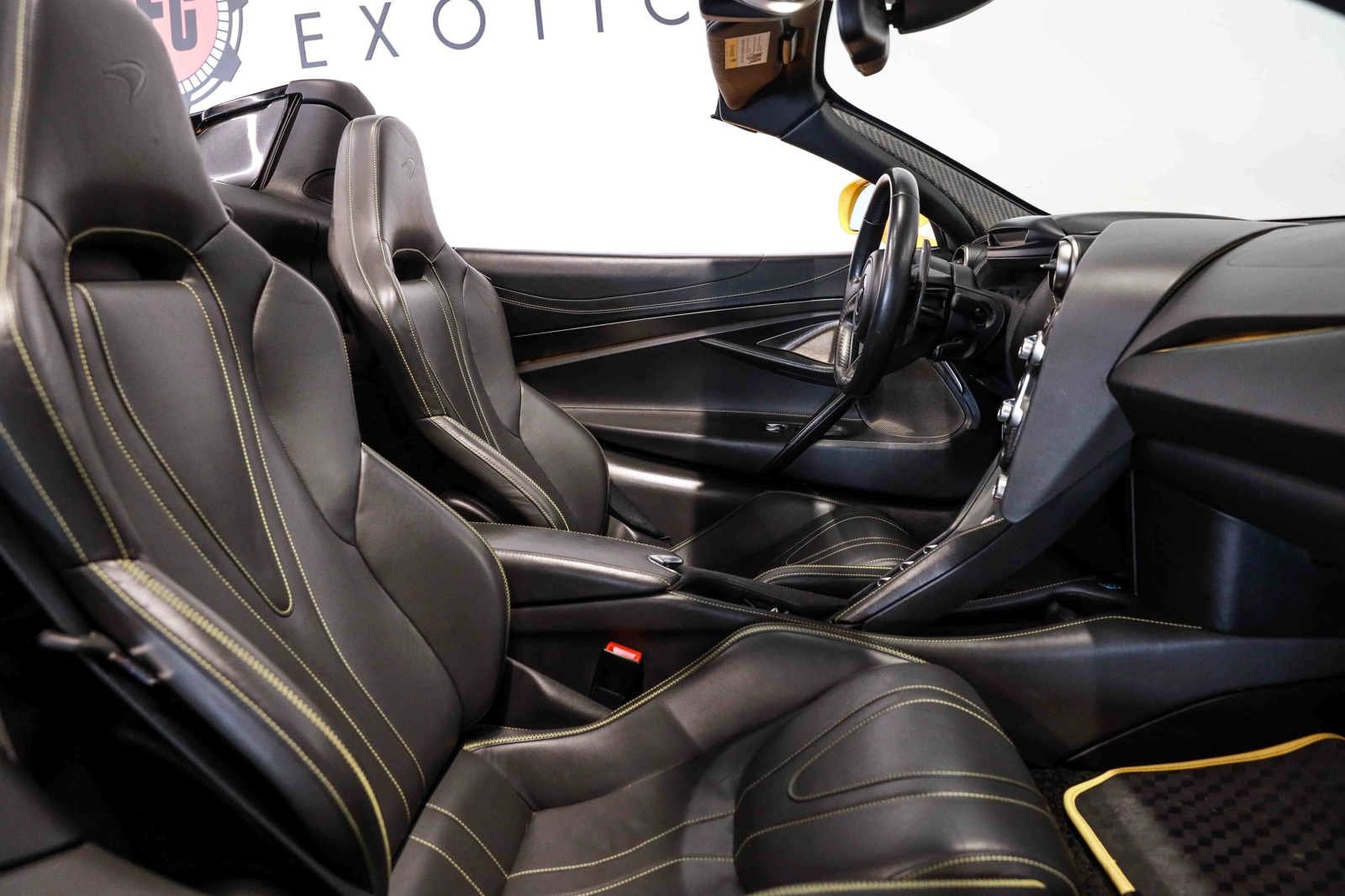 Used 2022 McLaren 720S Performance RWD image 37