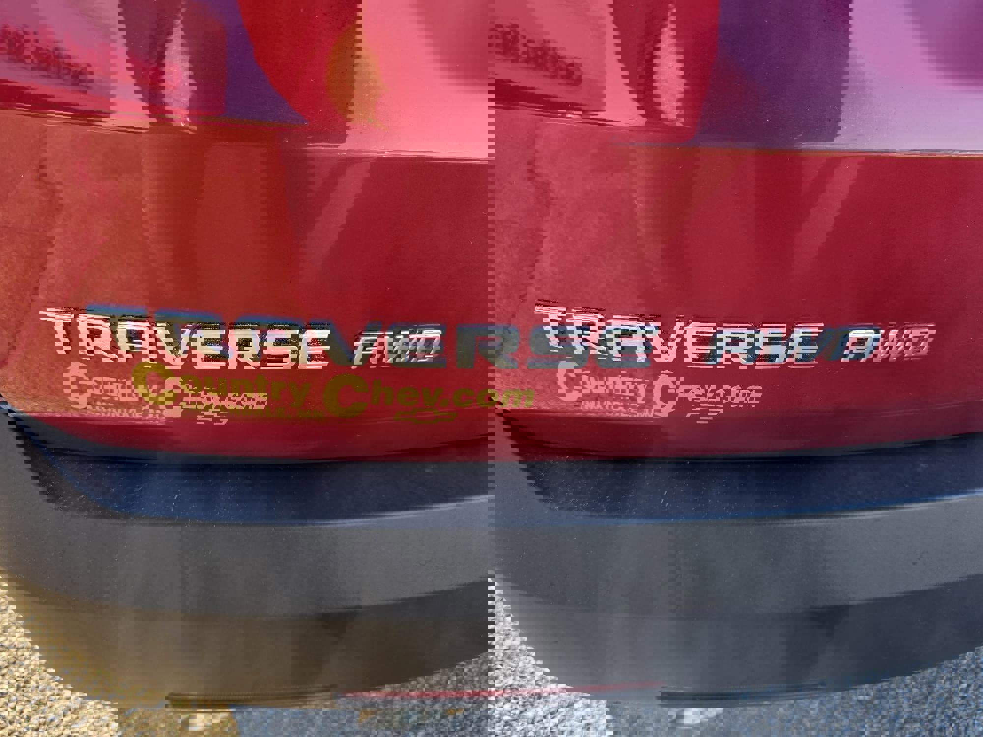 Used 2023 Chevrolet Traverse LT image 16