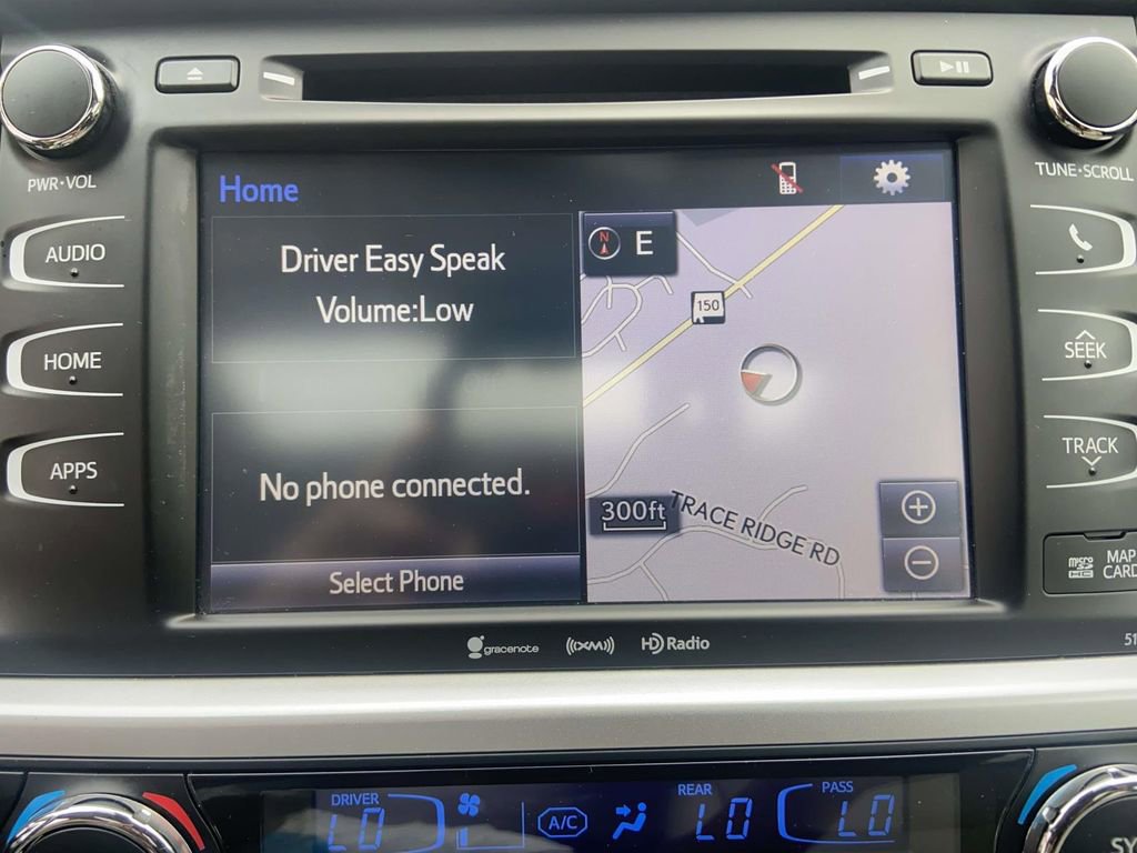 Used 2019 Toyota Highlander XLE image 25