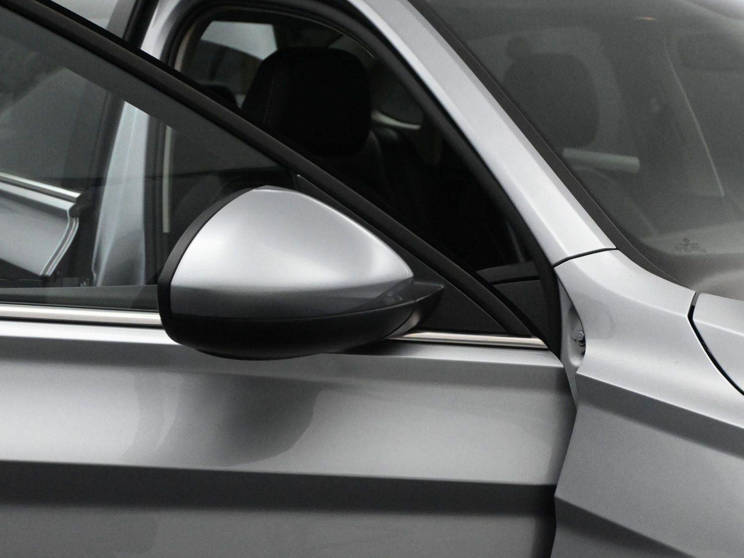 Used 2023 Volkswagen Jetta SE FWD image 15