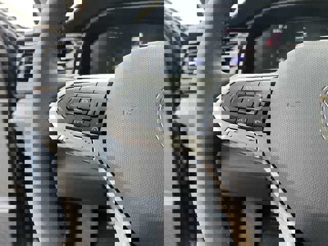 New 2025 Volkswagen Jetta SE image 19