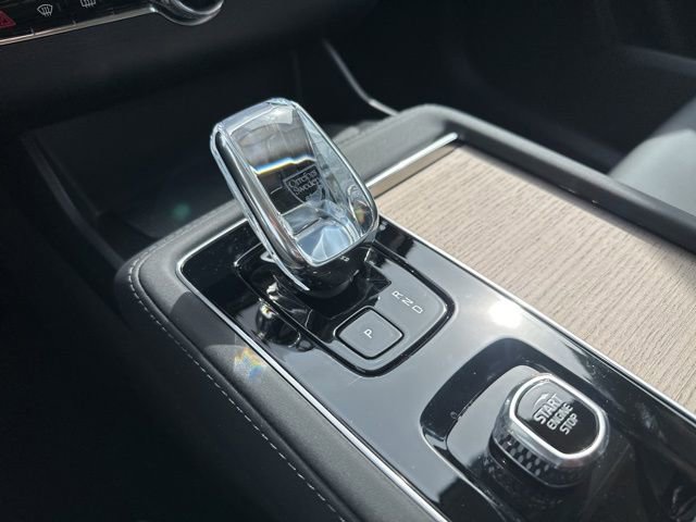 New 2026 Volvo XC90 B5 Core w/ Protection Package AWD/4WD image 16