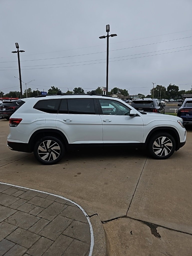 New 2026 Volkswagen Atlas SE image 4
