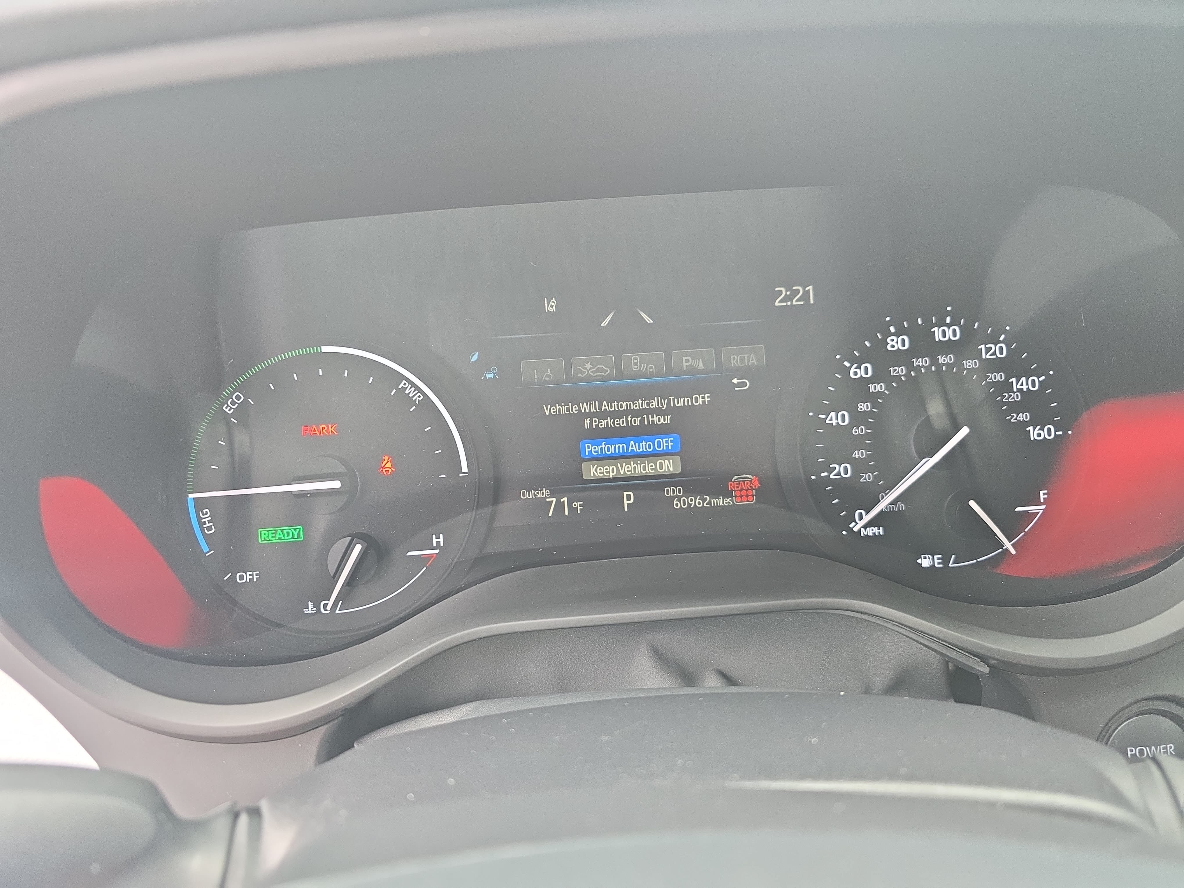 Used 2025 Toyota Sienna XLE FWD image 19