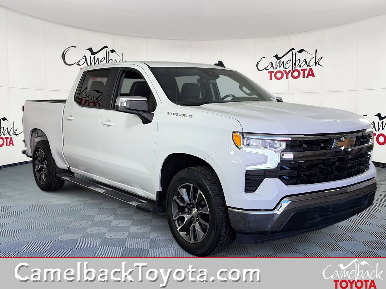 Used 2022 Chevrolet Silverado 1500 LT RWD image 1