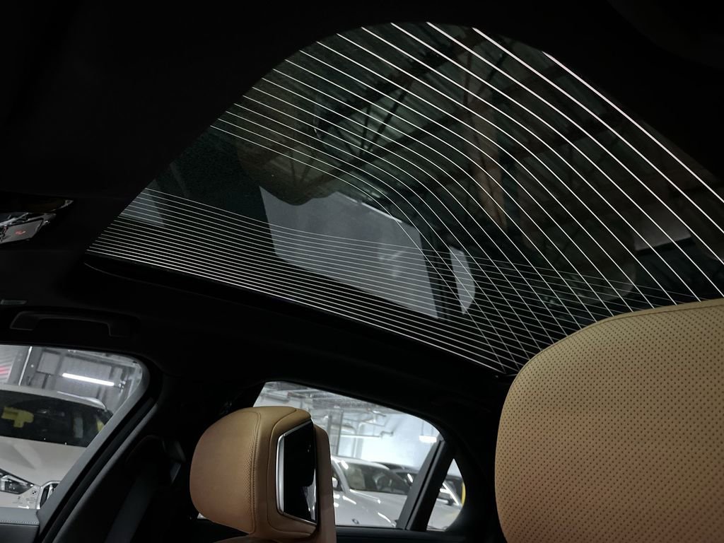 New 2026 BMW 740i xDrive w/ Premium Package image 22