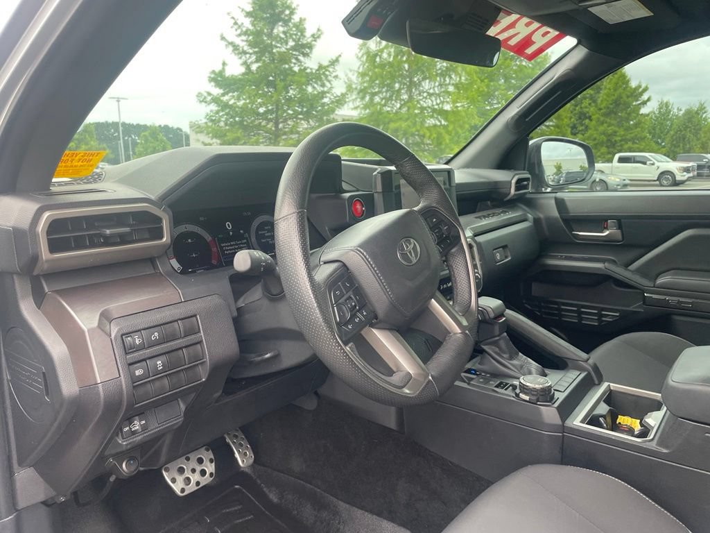 Used 2024 Toyota Tacoma TRD Sport AWD/4WD image 9