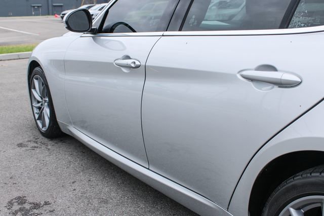 Used 2017 Alfa Romeo Giulia Sprint w/ Cold Weather Package image 46