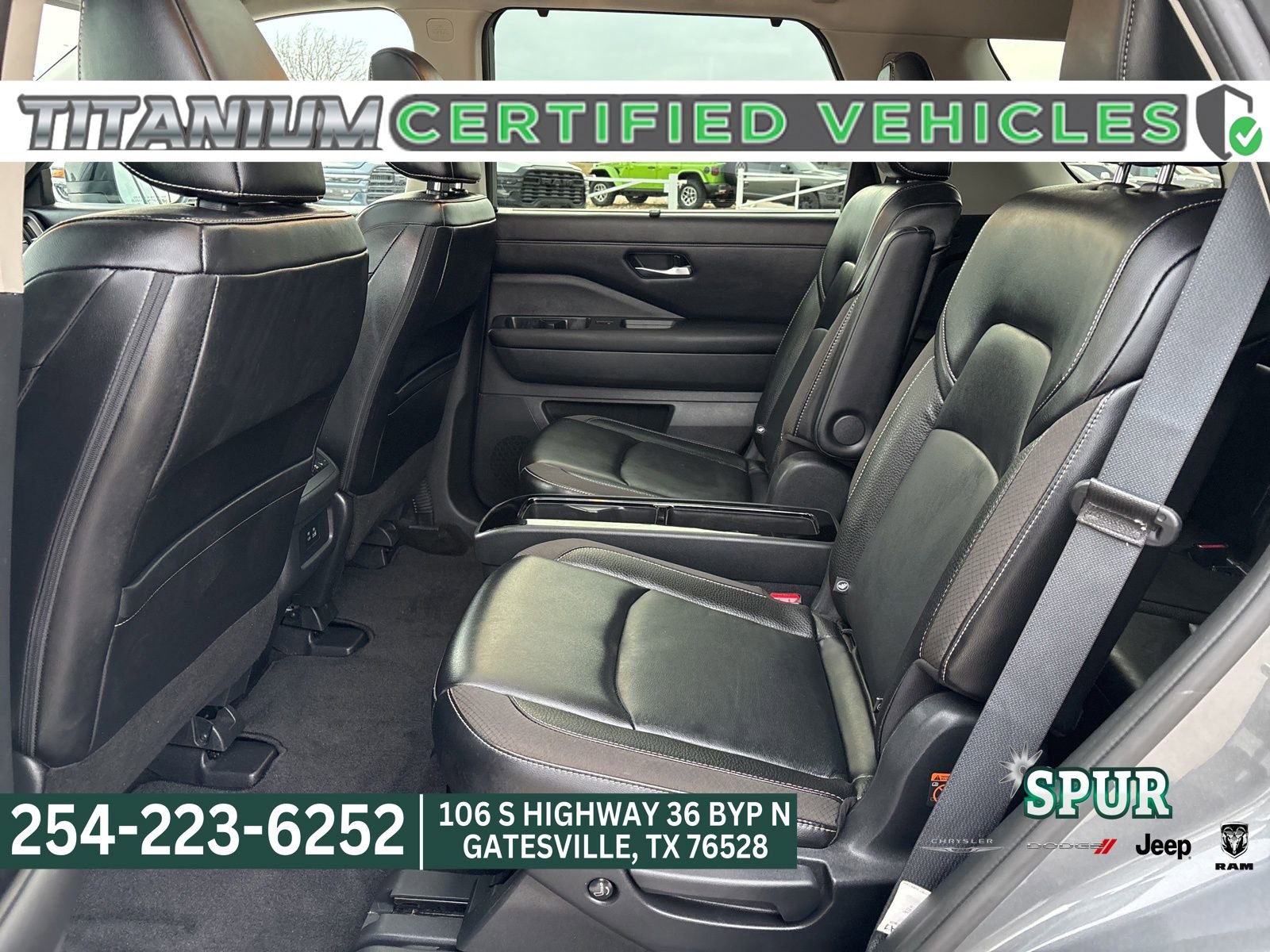 Used 2024 Nissan Pathfinder SL w/ SL Premium Package image 12