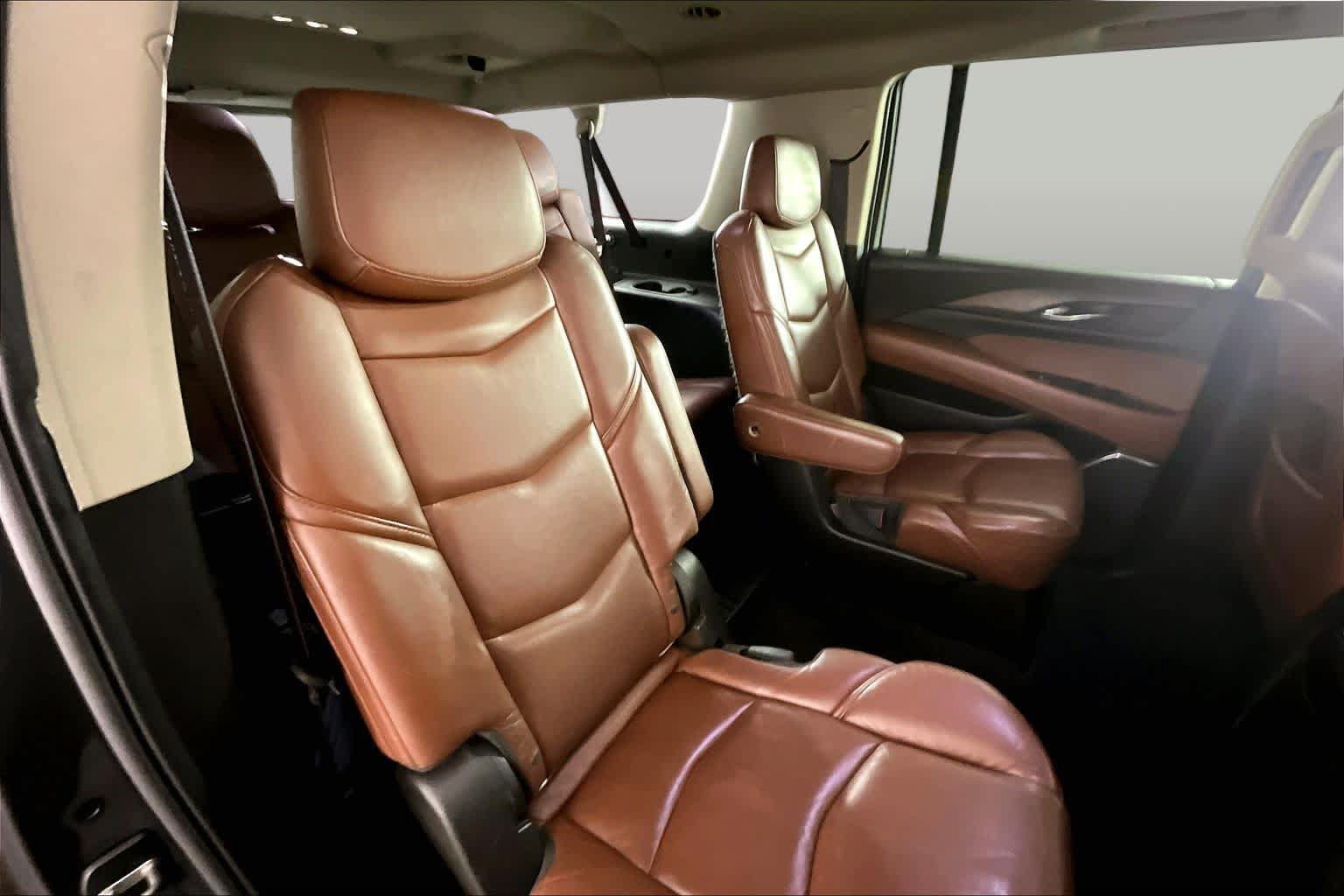 Used 2015 Cadillac Escalade ESV Premium RWD image 19