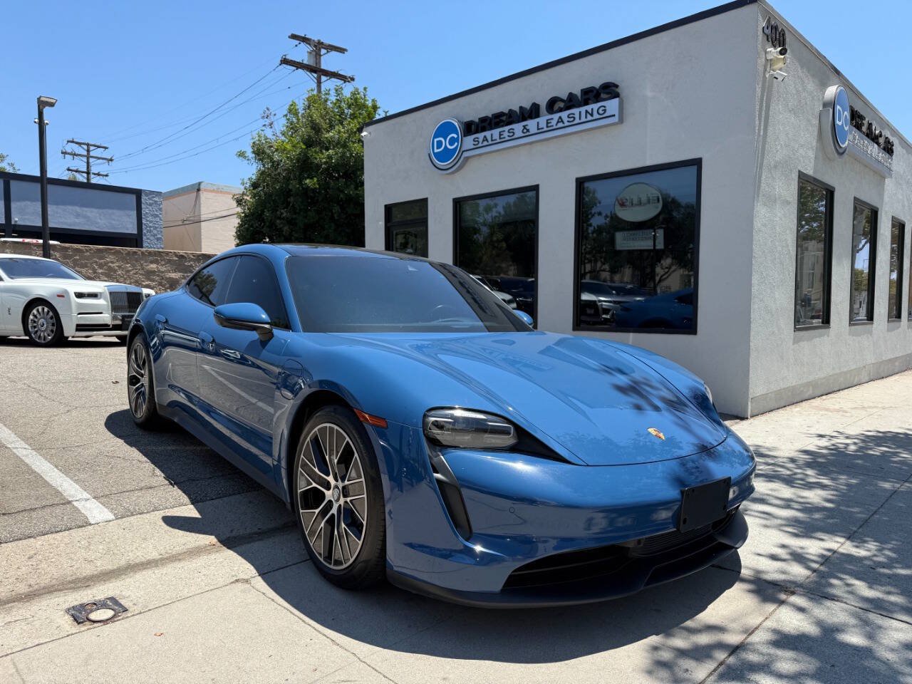Used 2022 Porsche Taycan RWD image 3