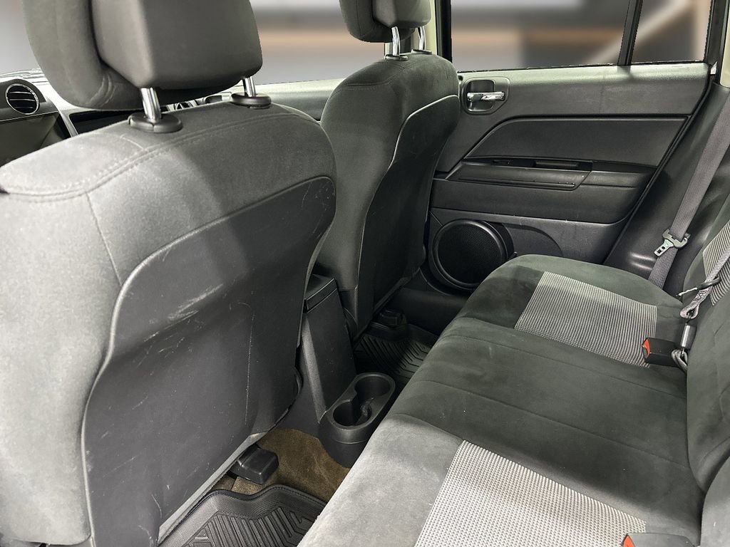 Used 2016 Jeep Compass Sport w/ Power Value Group FWD image 12