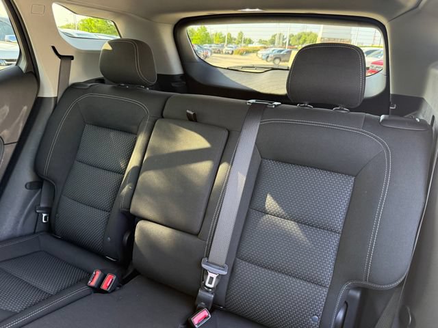 Used 2024 GMC Terrain SLE AWD/4WD image 23