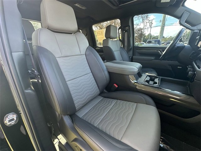 Certified 2024 Chevrolet Silverado 2500 ZR2 w/ Technology Package image 28