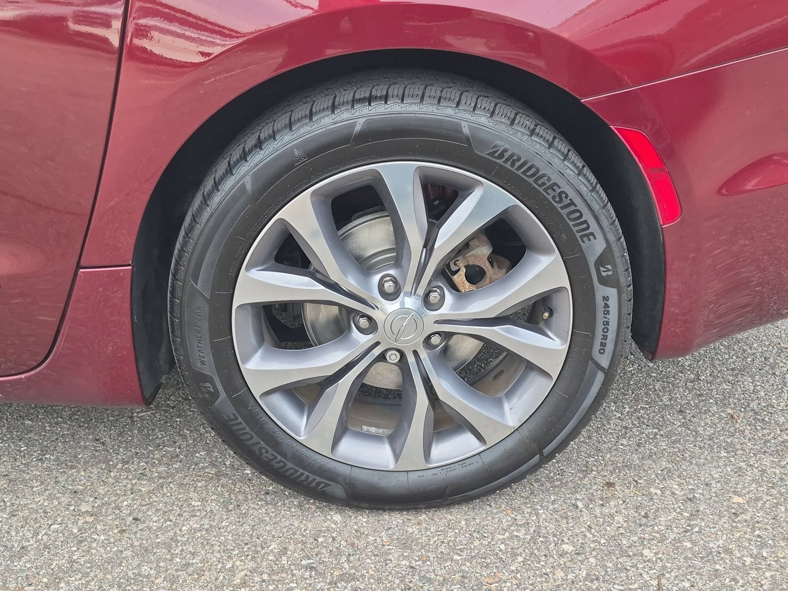 Used 2019 Chrysler Pacifica Limited w/ Tire & Wheel Group FWD image 14