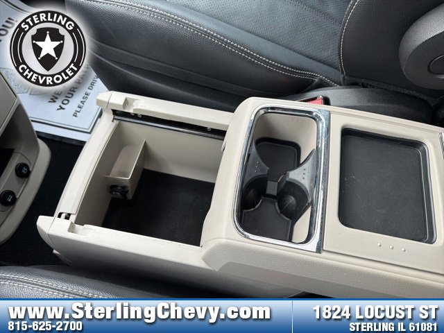 Used 2015 Chrysler Town & Country Touring-L w/ Driver Convenience Group image 24