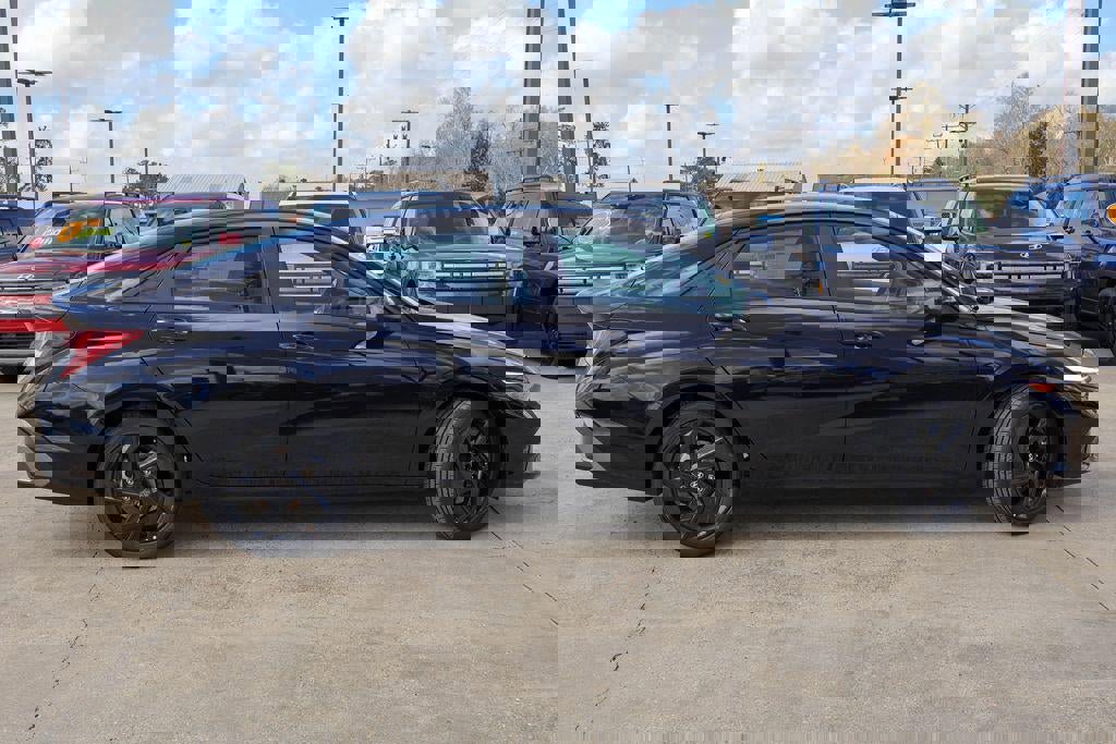 New 2026 Hyundai Elantra Sport image 24