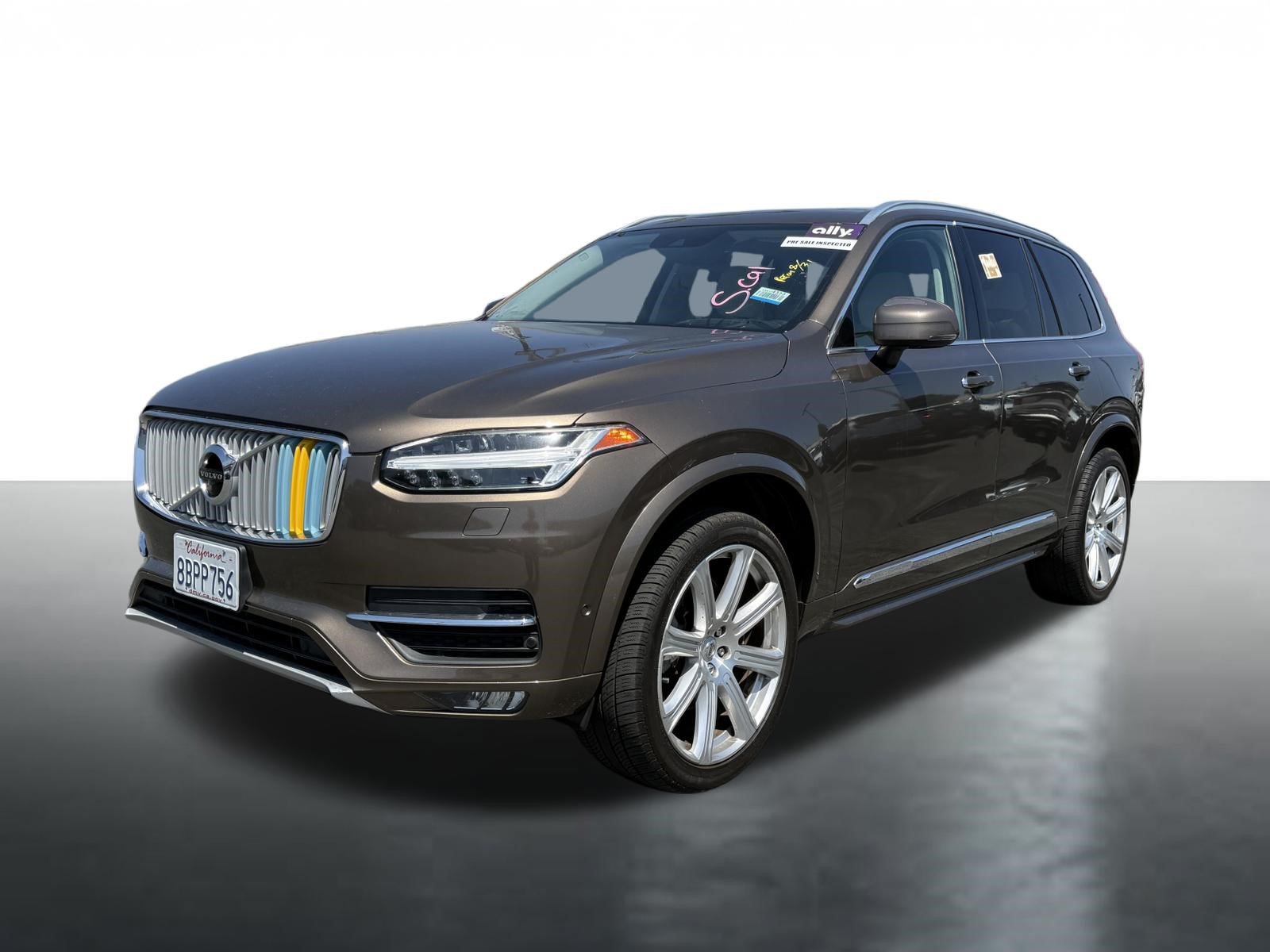Used 2017 Volvo XC90 T6 Inscription w/ Vision Package AWD/4WD image 4
