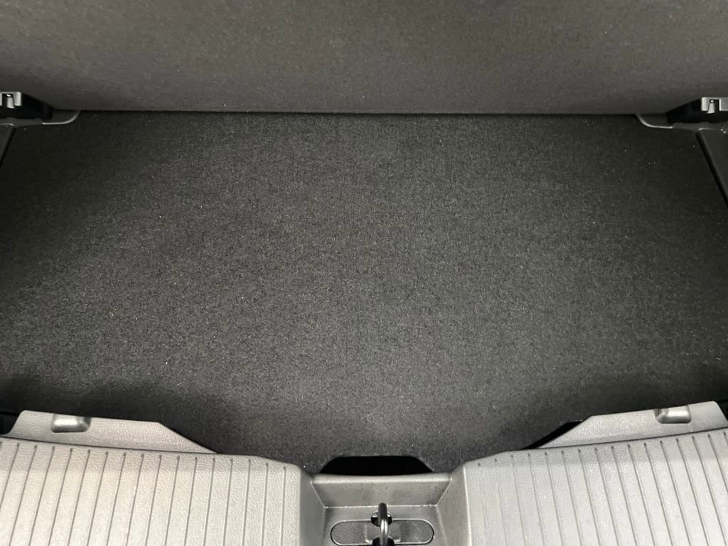 Used 2025 Nissan Rogue SL w/ Tech Package image 33