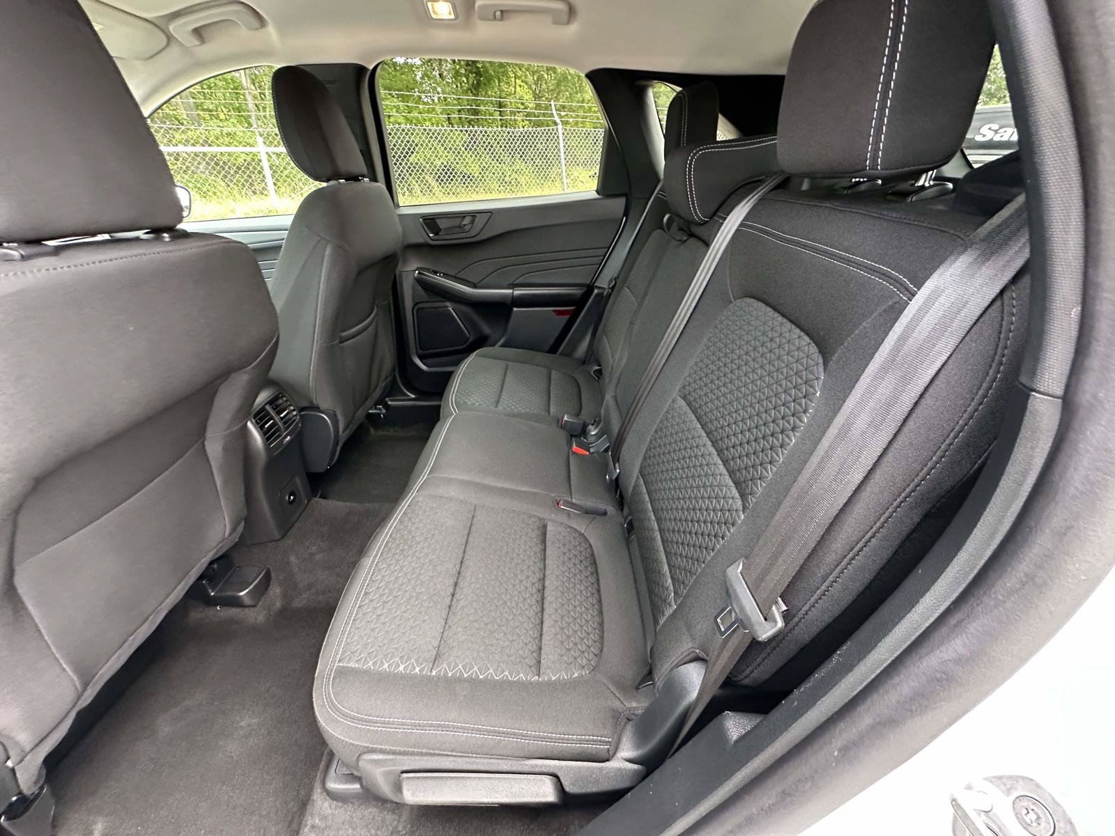 Used 2025 Ford Escape Active AWD/4WD image 32