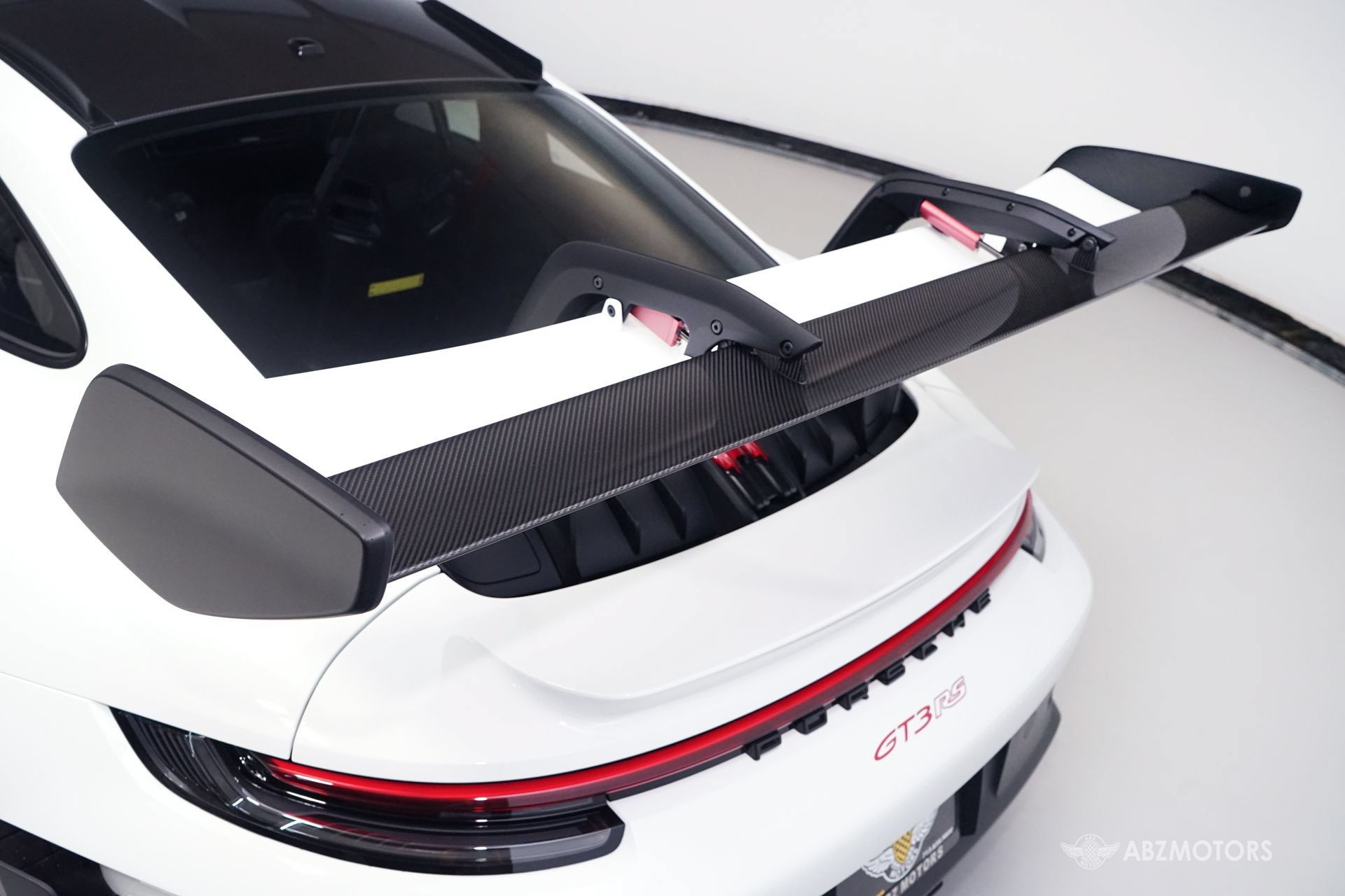 Used 2023 Porsche 911 GT3 RS RWD image 9