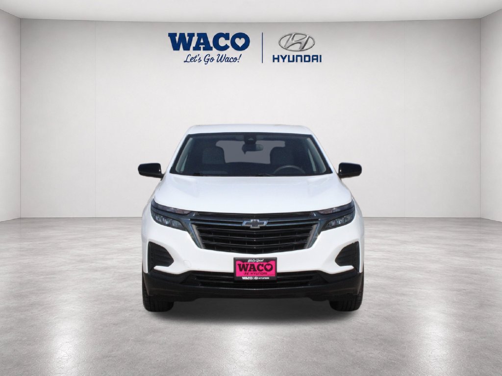 Used 2023 Chevrolet Equinox LS w/ LS Convenience Package FWD image 2