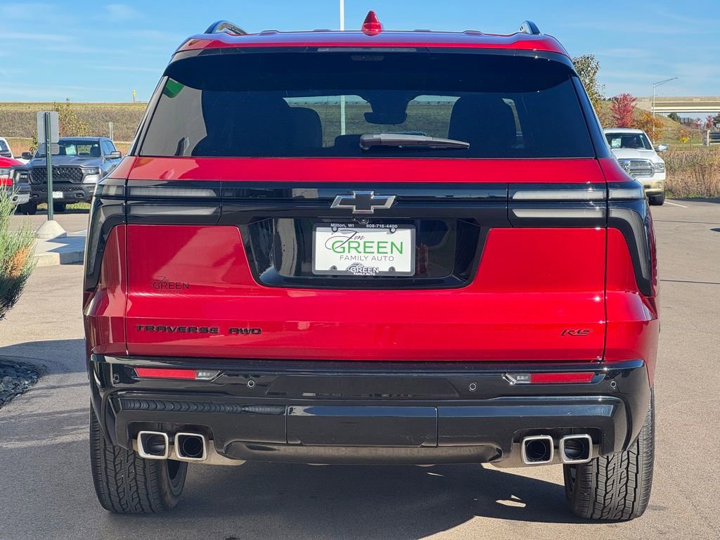 Used 2024 Chevrolet Traverse RS w/ LPO, Floor Liner Package image 8