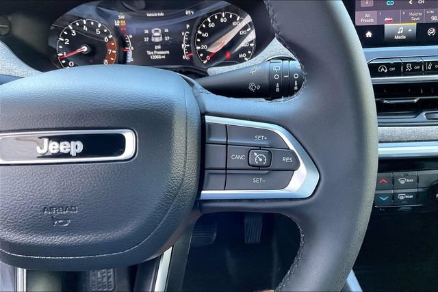 Certified 2023 Jeep Compass Latitude AWD/4WD image 19