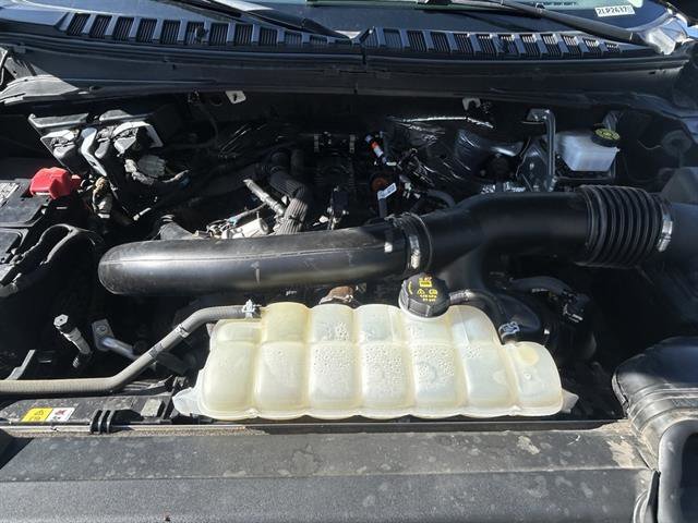 Used 2024 Ford Expedition Limited image 32