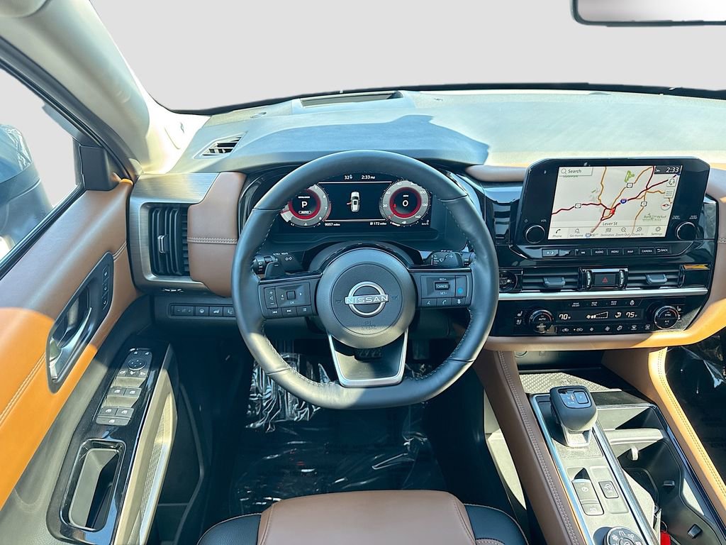 Used 2025 Nissan Pathfinder Platinum image 22