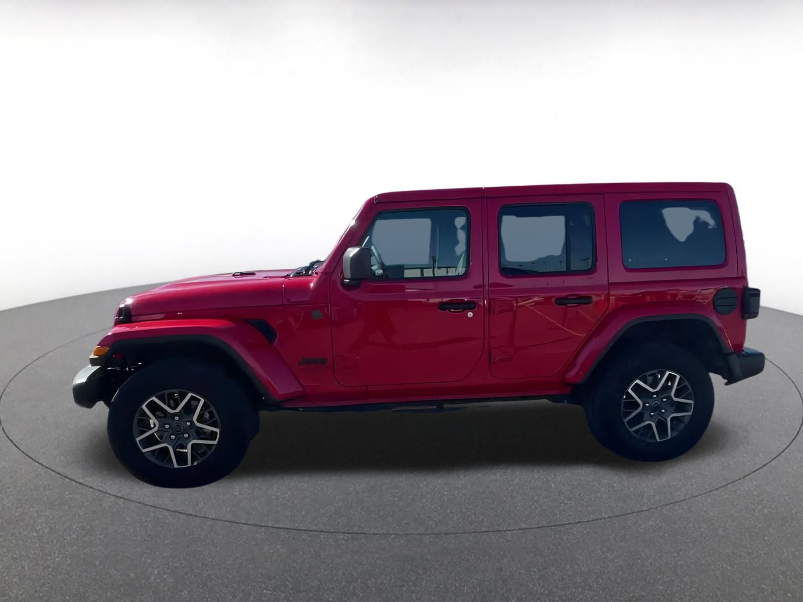 Used 2025 Jeep Wrangler Sahara image 7