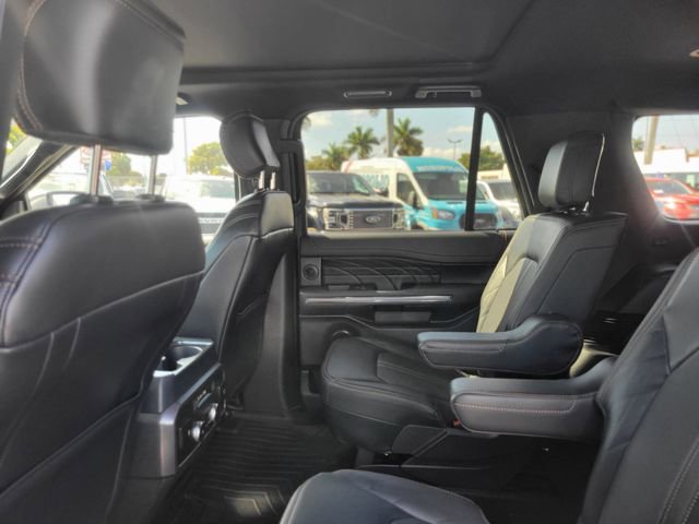 Used 2024 Ford Expedition Max Platinum image 9