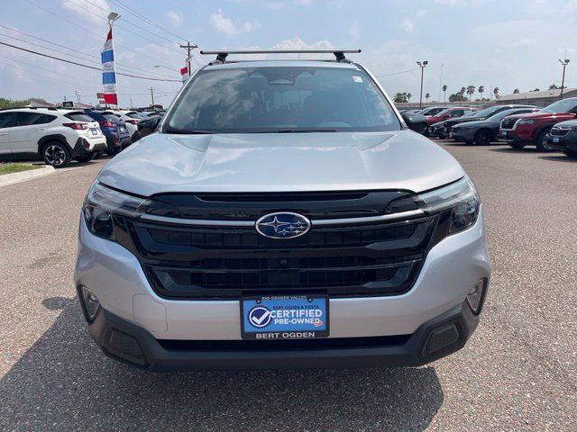 Used 2025 Subaru Forester Touring AWD/4WD image 2