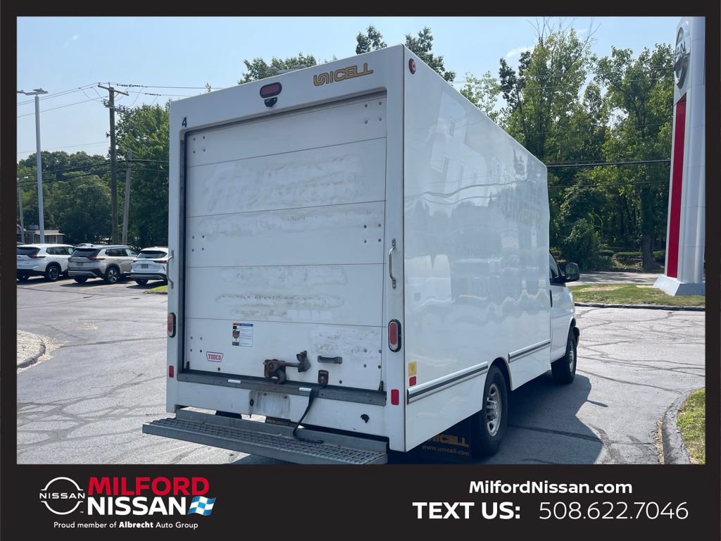 Used 2021 Chevrolet Express 3500 w/ Power Convenience Package RWD image 4