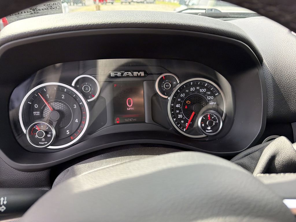 Used 2025 RAM 2500 Big Horn AWD/4WD image 18