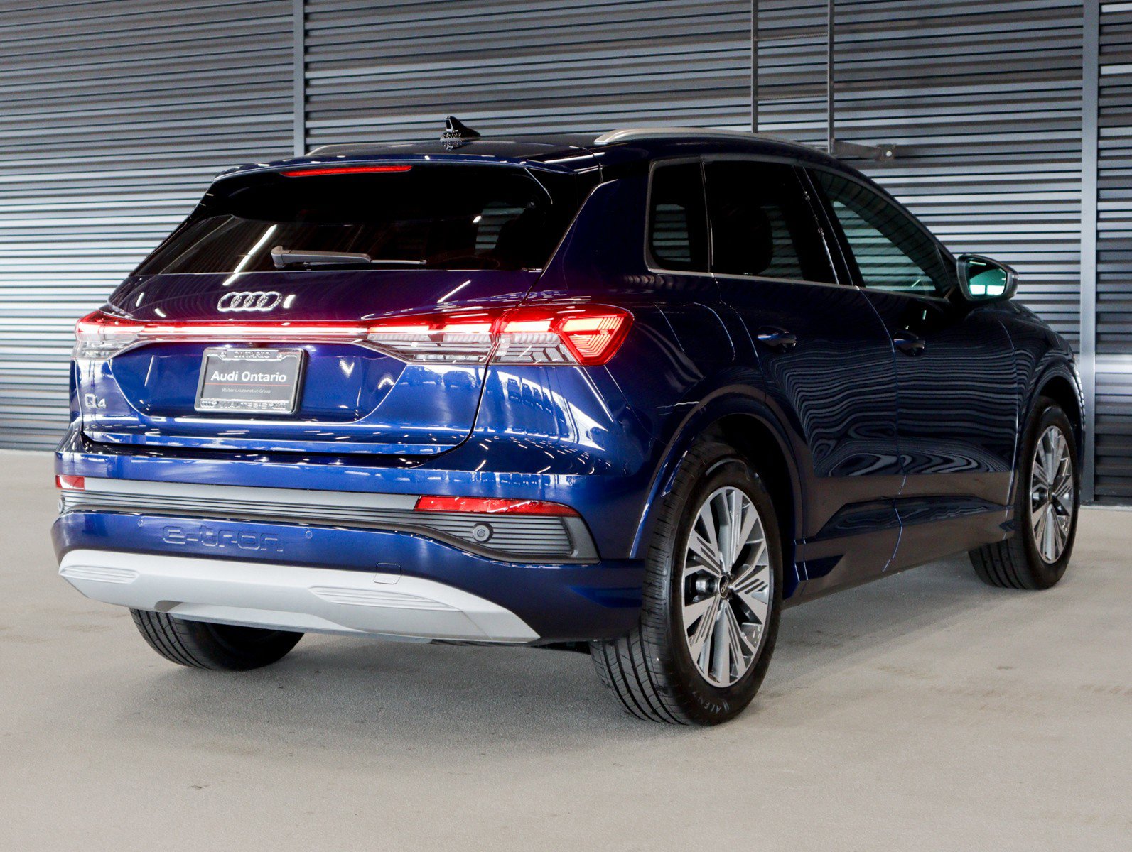 Used 2025 Audi Q4 e-tron Premium w/ Convenience Package RWD image 16