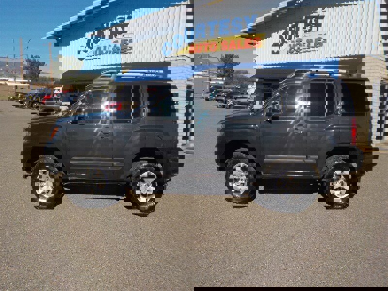 Used 2012 Nissan Xterra S image 3