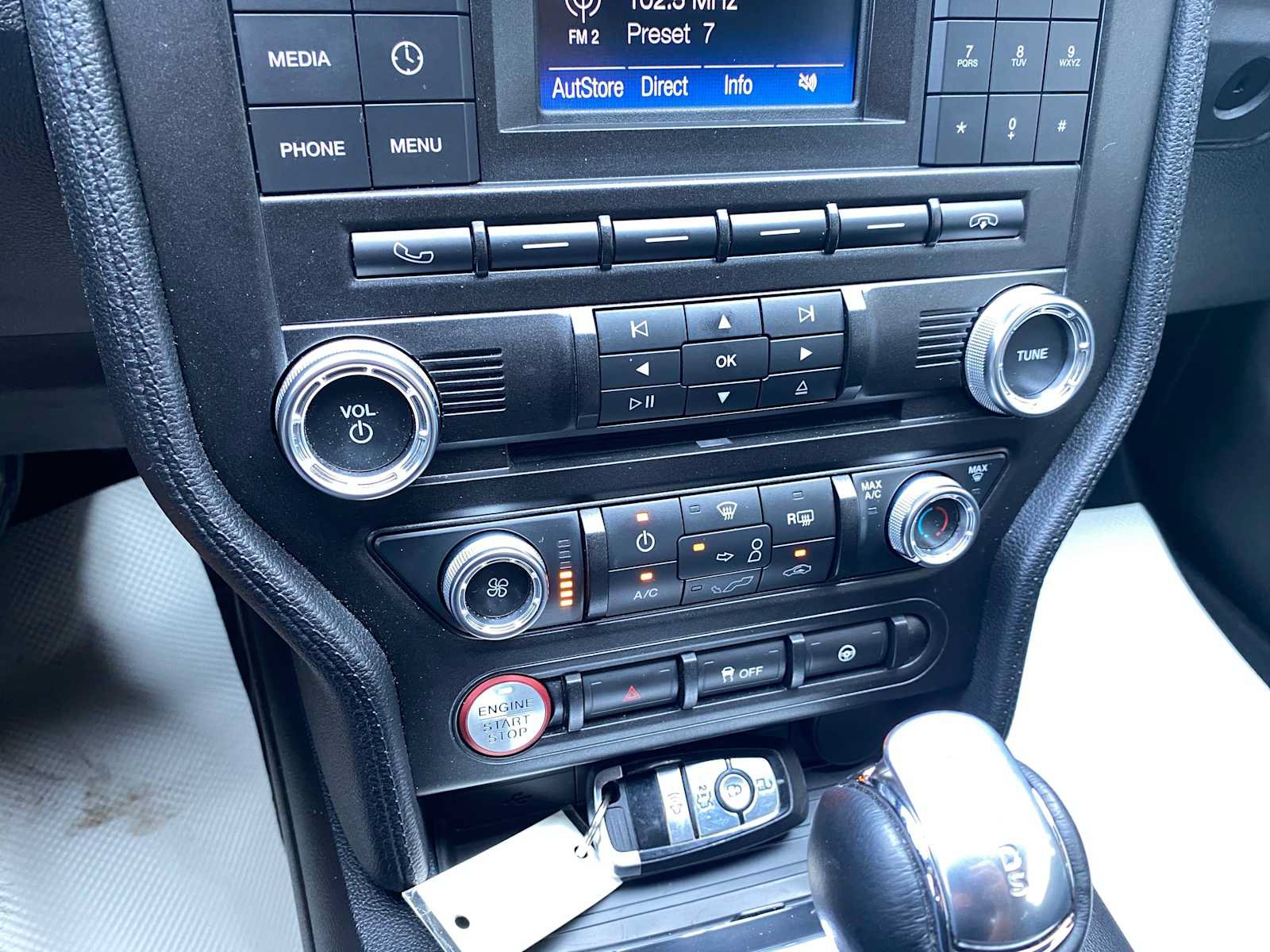 Used 2018 Ford Mustang Coupe RWD image 21