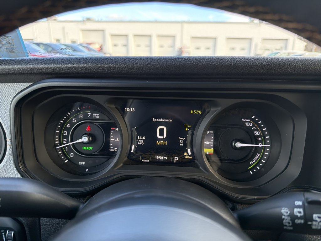 Used 2024 Jeep Wrangler Unlimited AWD/4WD image 25