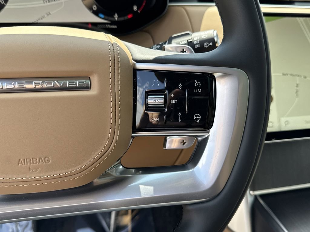 New 2025 Land Rover Range Rover SE image 22