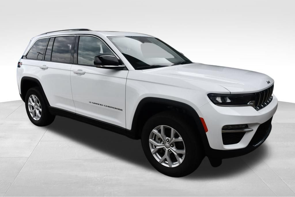 Used 2023 Jeep Grand Cherokee Limited AWD/4WD image 11