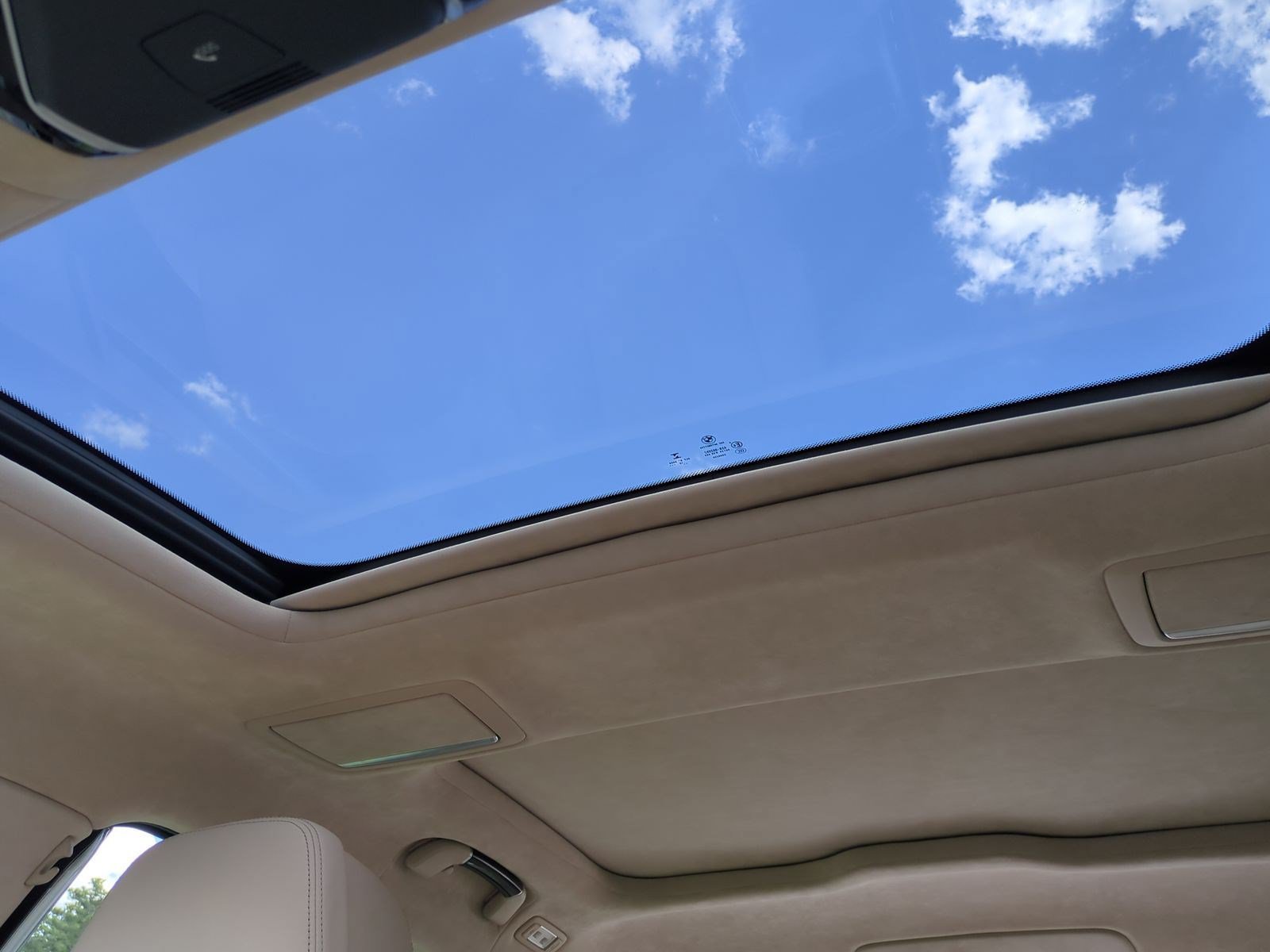 Used 2016 BMW 750i RWD image 28