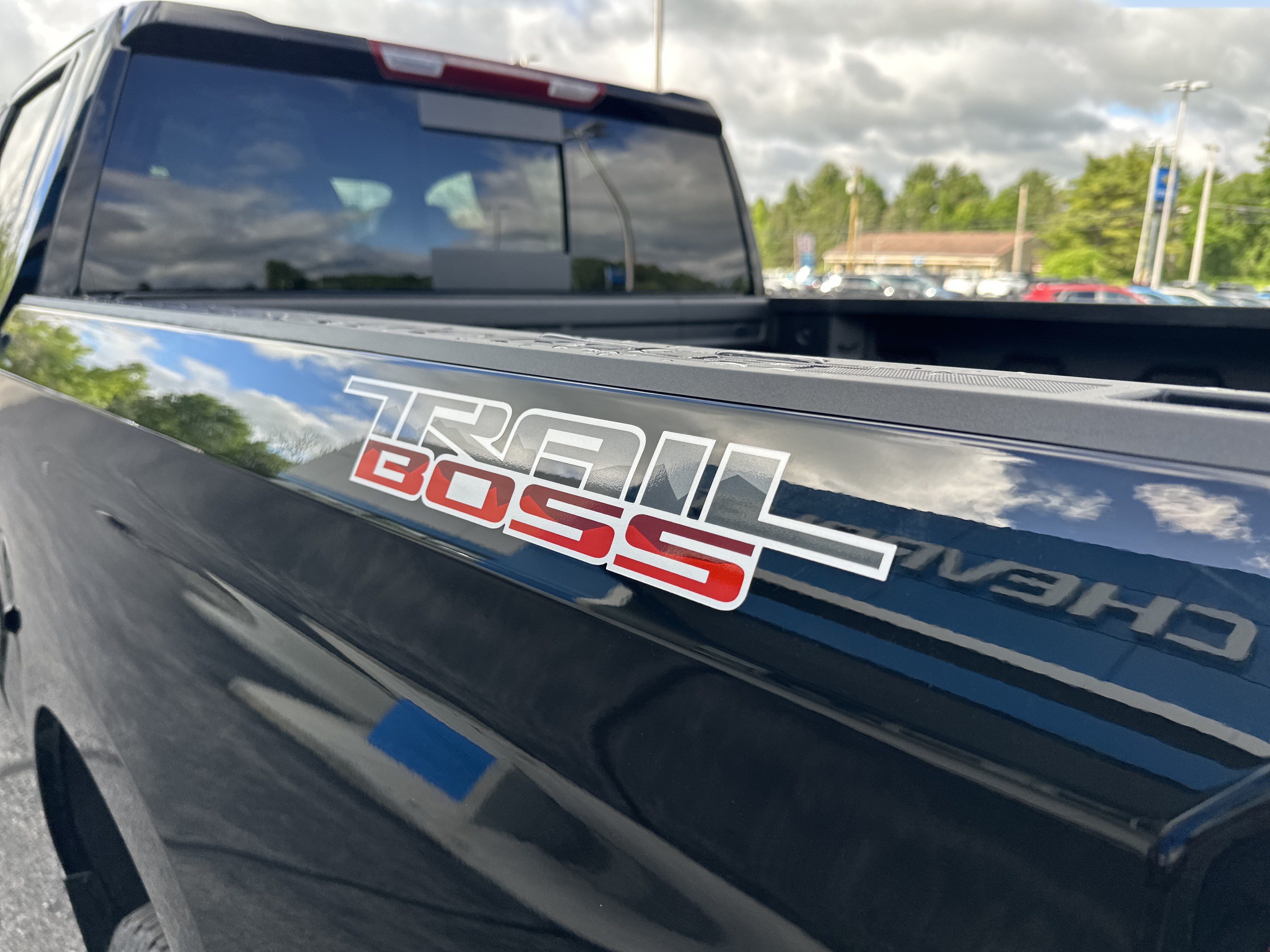 New 2026 Chevrolet Silverado 1500 LT Trail Boss w/ Safety Package AWD/4WD image 6