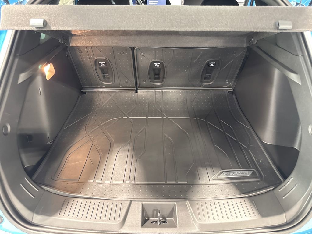 New 2026 Chevrolet Trax RS w/ Sunroof Package FWD image 42